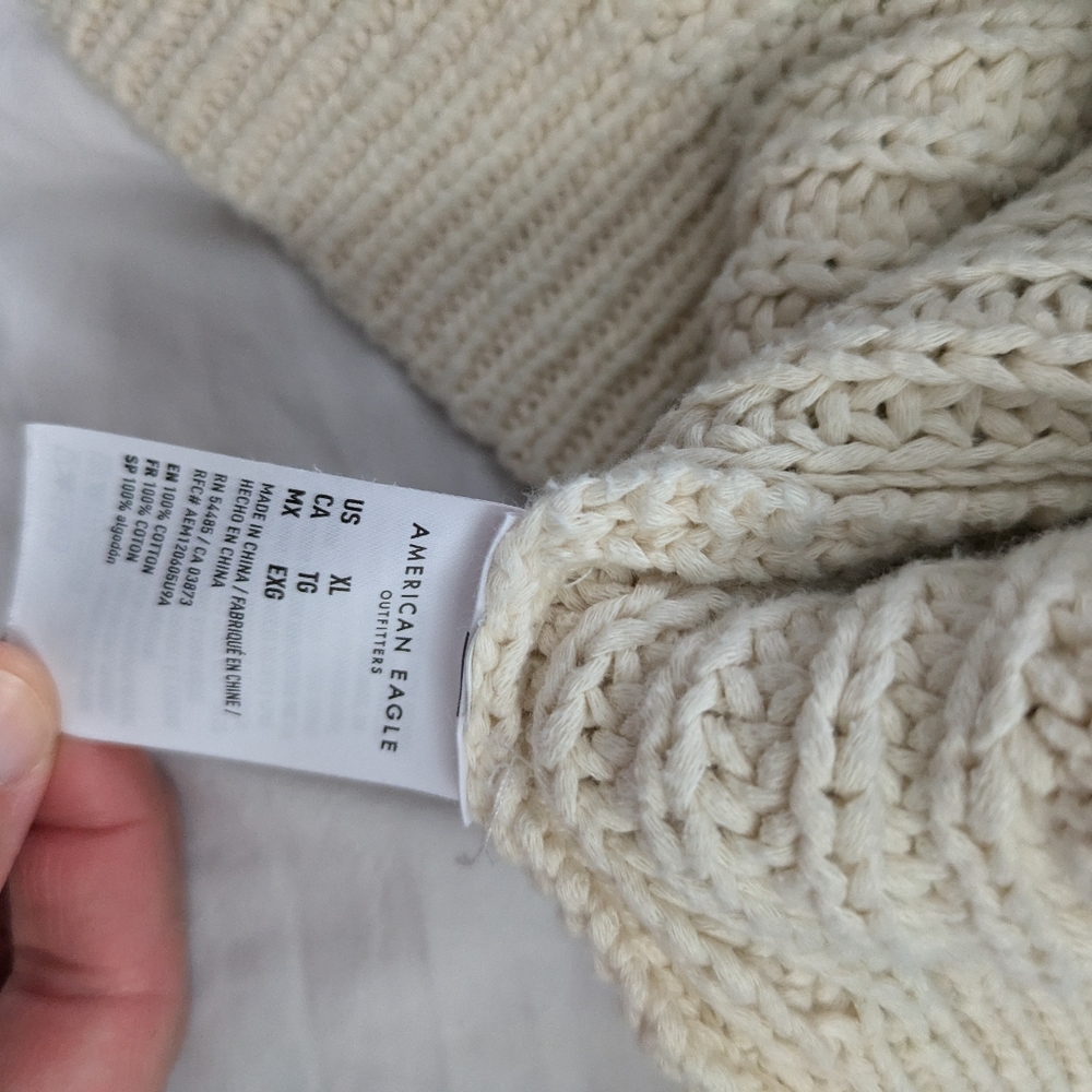 American Eagle Cable Knit Cardigan Sweater V Neck Preppy Tenniscore Academia - Picture 6 of 6